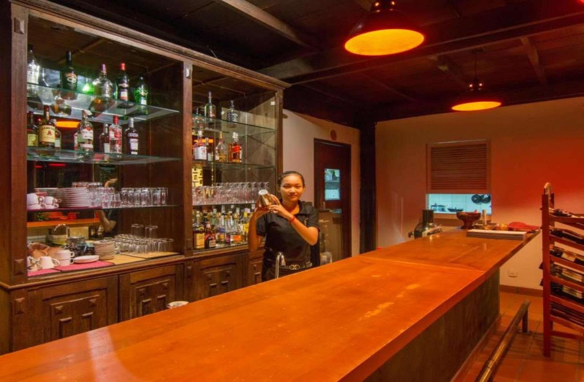 Comoda Casa Hotel Siem Reap Exterior photo
